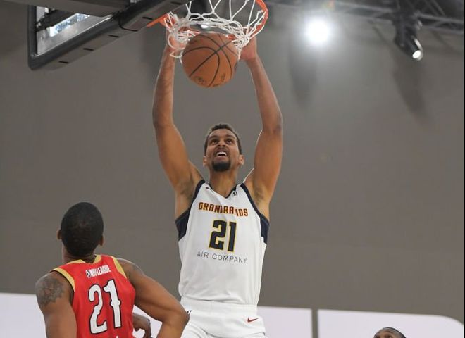 开云入口-转会期突围战来临，丹佛掘金围绕法甲官宣签约，态度坚定，轮换策略成焦点的简单介绍