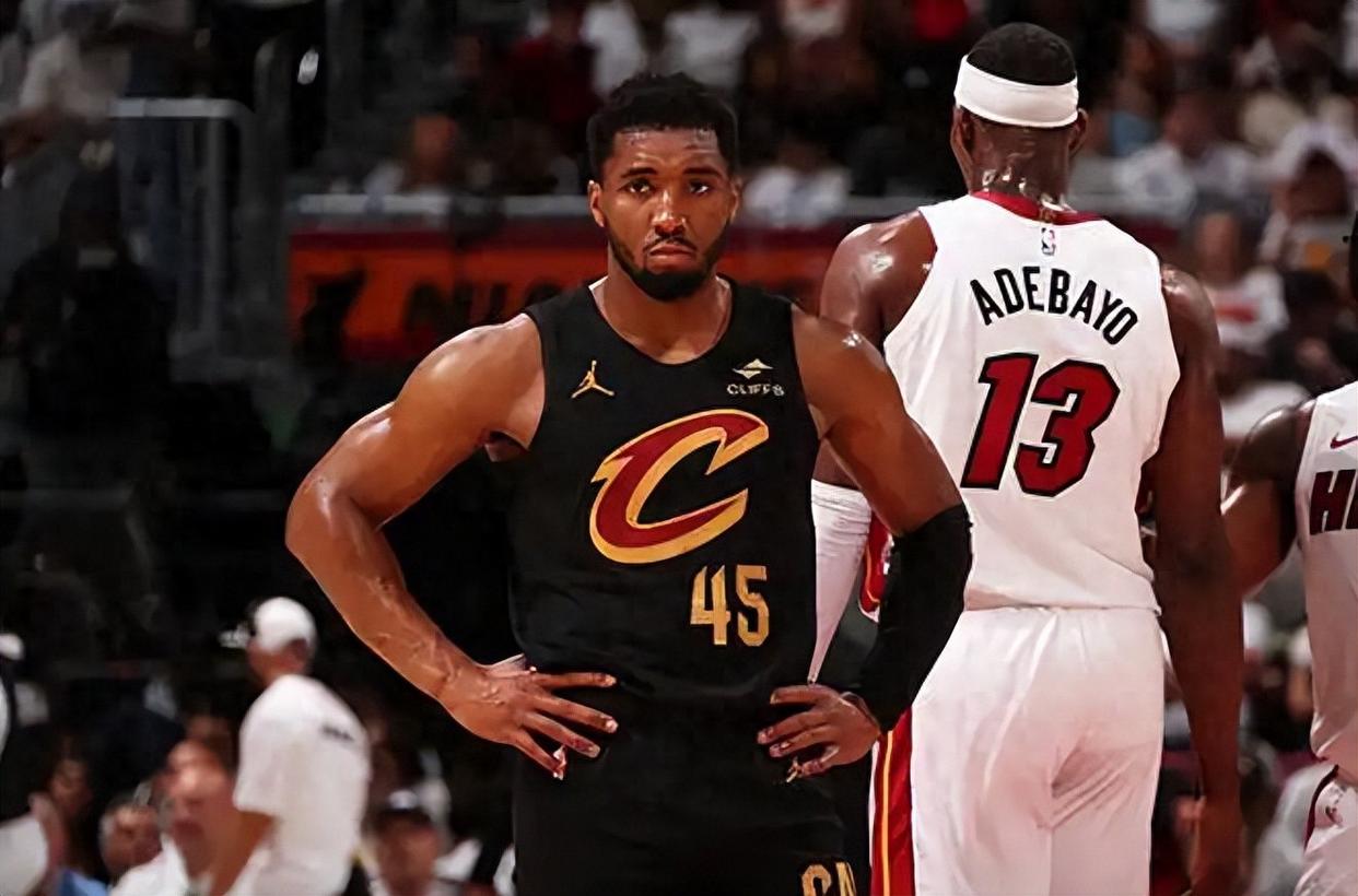 开云-NBA季后赛冲刺阶段再迎强敌；迈阿密热火手感冰凉；主帅态度：悬念犹存；训练强度明显提升的简单介绍